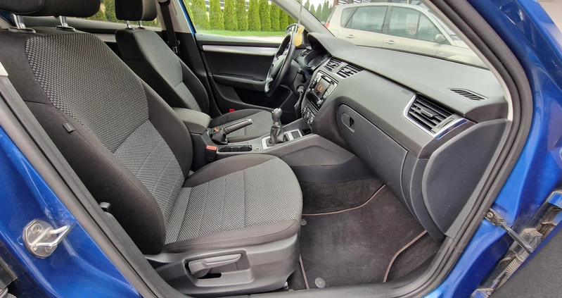 Skoda Octavia cena 36500 przebieg: 199000, rok produkcji 2015 z Moryń małe 667